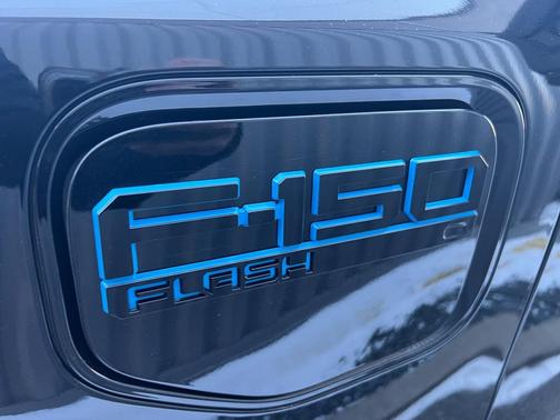 2024 Ford F-150 Lightning Flash