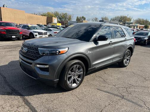 2023 Ford Explorer XLT