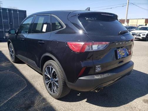 2021 Ford Escape SE