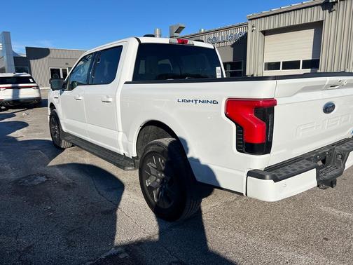 2023 Ford F-150 Lightning XLT
