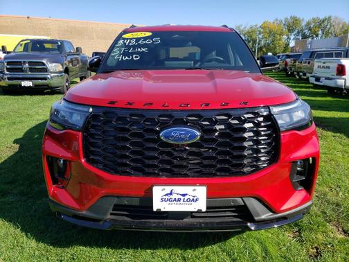 2025 Ford Explorer ST-Line