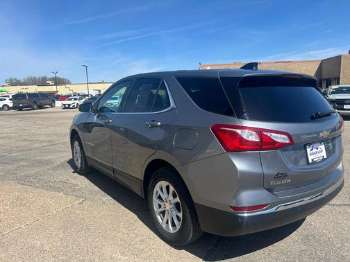 Satin Steel Metallic 2018 Chevrolet Equinox LT