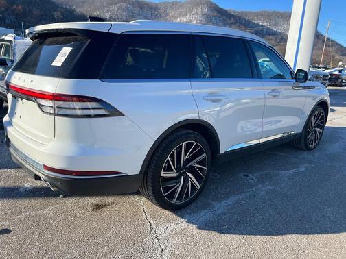 2025 Lincoln Aviator Reserve AWD