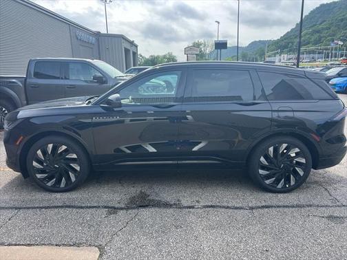 2024 Lincoln Nautilus Reserve
