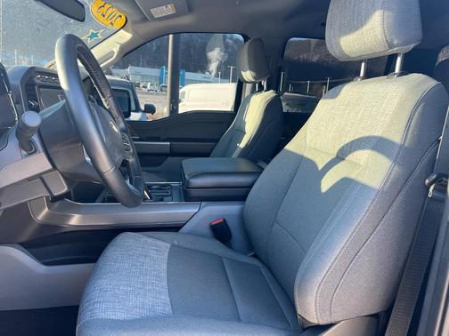 2023 Ford F-150 Lightning XLT