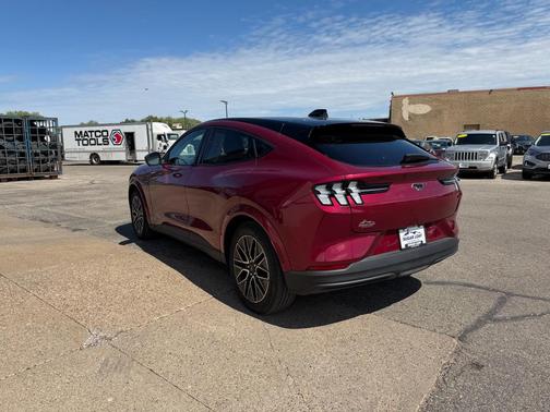 Molten Magenta Metallic Tinted Clearcoat 2025 Ford Mustang Mach-E Premium