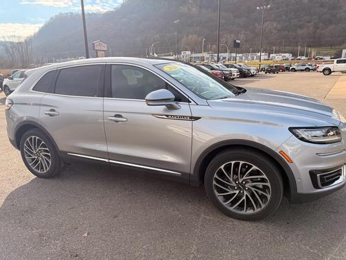 2020 Lincoln Nautilus Reserve