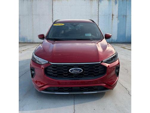 2025 Ford Escape ST-Line Elite