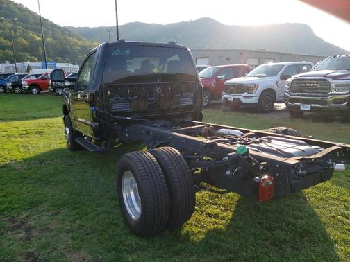 2025 Ford F-350 XLT