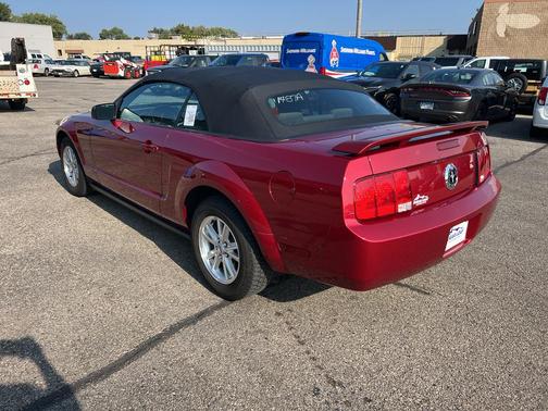 2006 Ford Mustang Base