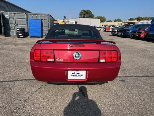 2006 Ford Mustang Base