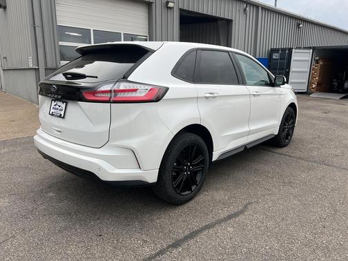 2024 Ford Edge ST Line