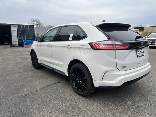 2024 Ford Edge ST Line
