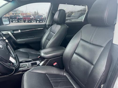 2014 Kia Sorento SX