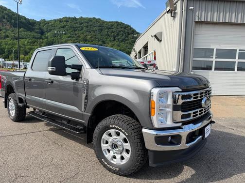 Carbonized Gray Metallic 2023 Ford F-250 XLT