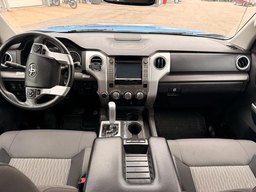 2016 Toyota Tundra SR5