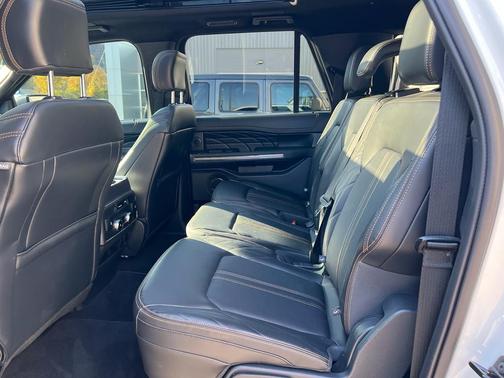 2024 Ford Expedition Max Platinum