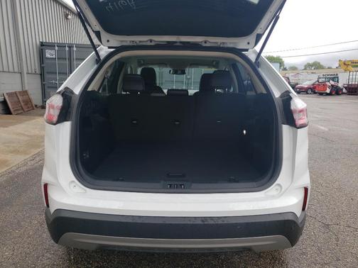 Oxford White 2024 Ford Edge SEL