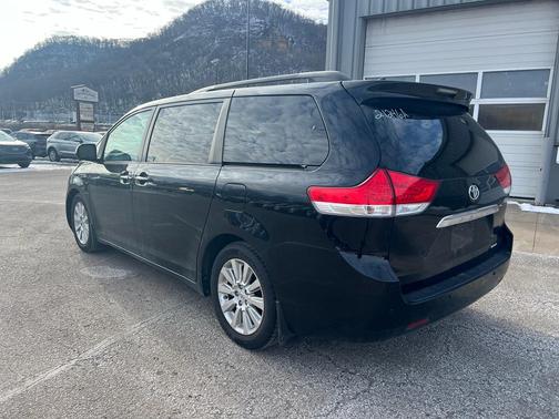 2011 Toyota Sienna Limited