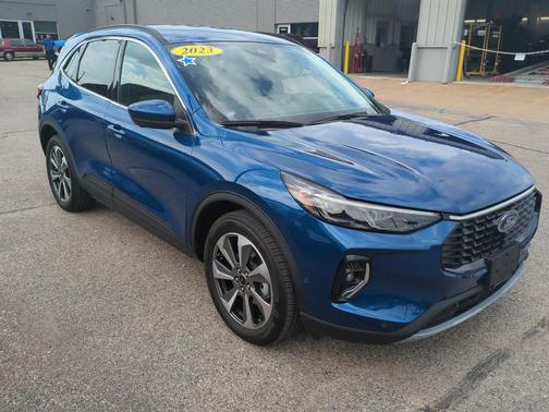 2023 Ford Escape Platinum