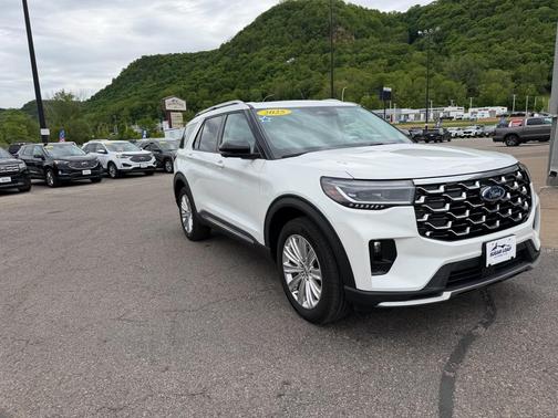 Star White Metallic Tri-Coat 2025 Ford Explorer Platinum