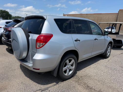 Classic Silver Metallic 2007 Toyota RAV4 Base