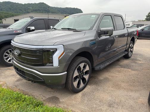 2025 Ford F-150 Lightning Platinum