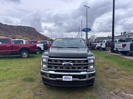 2026 Ford F-350 Lariat