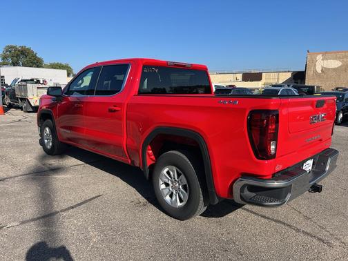 2024 GMC Sierra 1500 SLE