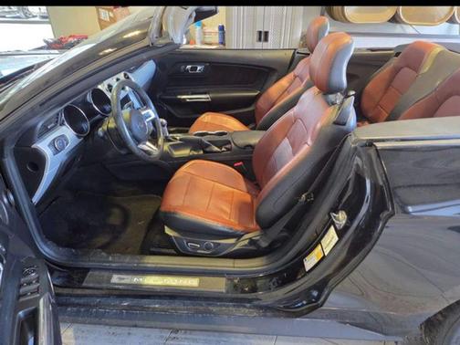 2017 Ford Mustang EcoBoost Premium