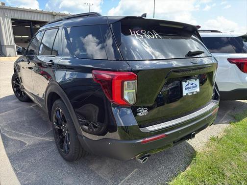 2024 Ford Explorer ST-Line