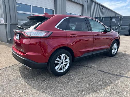 Ruby Red Metallic Tinted Clearcoat 2016 Ford Edge SEL