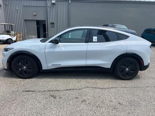 2023 Ford Mustang Mach-E California Route 1