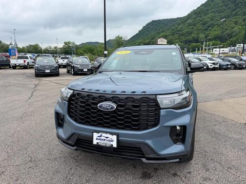 Vapor Blue Metallic 2025 Ford Explorer ST-Line