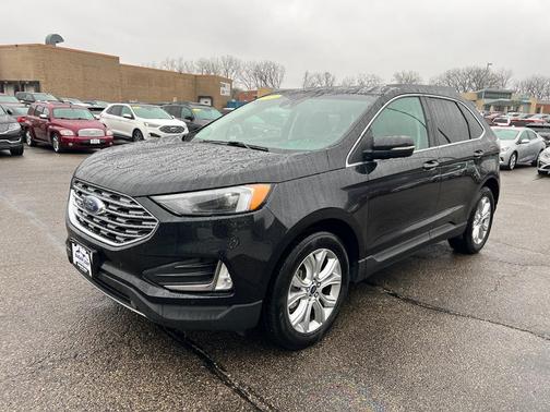 2023 Ford Edge Titanium