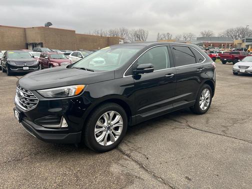 2023 Ford Edge Titanium