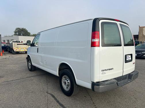 2017 GMC Savana 2500 Work Van