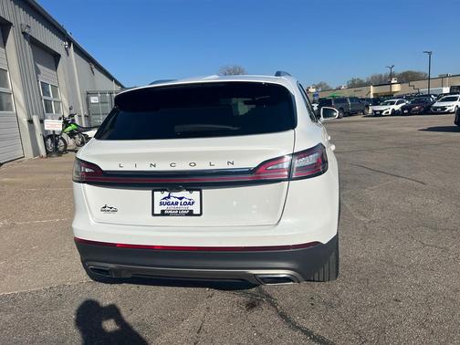 Pristine White Metallic Tri-Coat 2023 Lincoln Nautilus Reserve