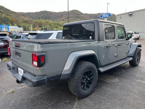 2022 Jeep Gladiator Altitude 4x4