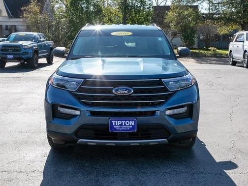 Photo 3 of 23 of 2020 Ford Explorer XLT