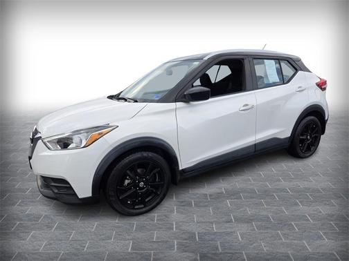 2020 Nissan Kicks SV