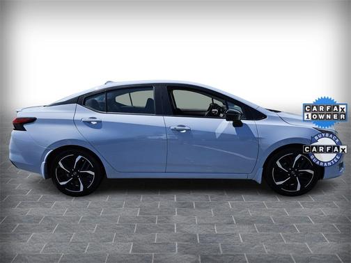 2023 Nissan Versa 1.6 SR