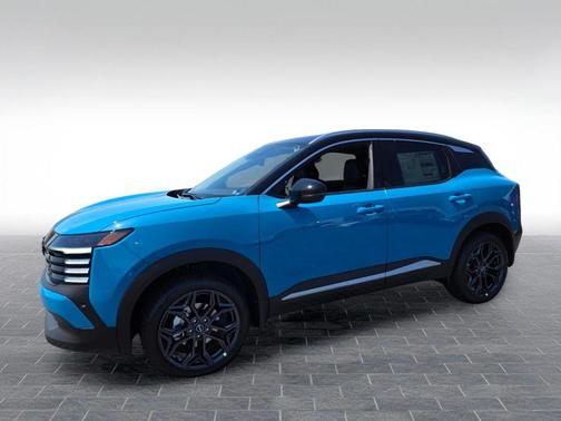 2t Ice Blk Roof 2026 Nissan Kicks SR