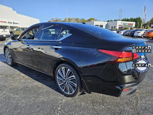 2025 Nissan Altima SL