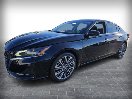 2025 Nissan Altima SL