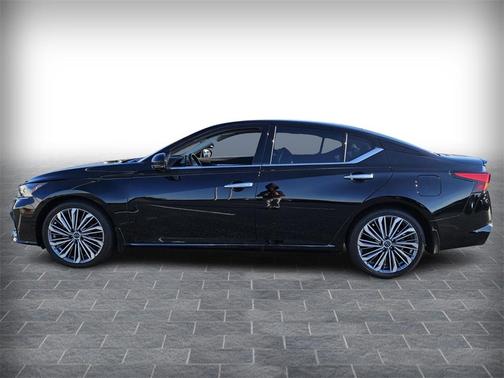 2025 Nissan Altima SL