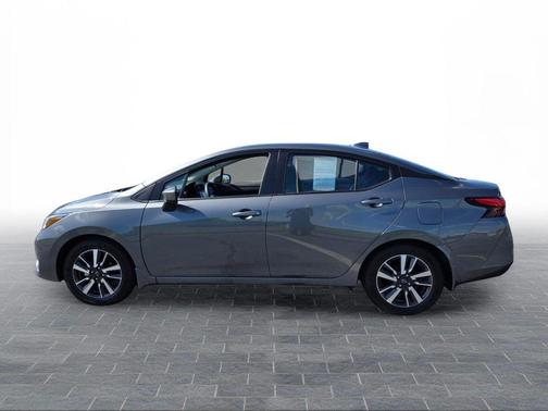 Gun Metallic 2025 Nissan Versa 1.6 SV