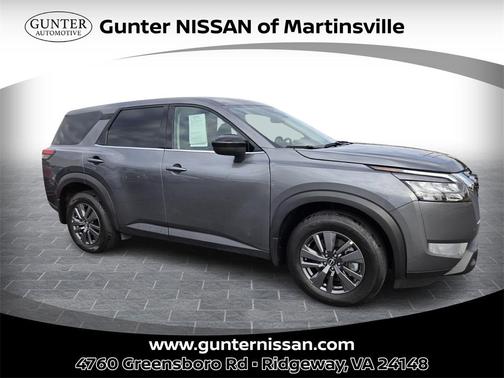 2025 Nissan Pathfinder S