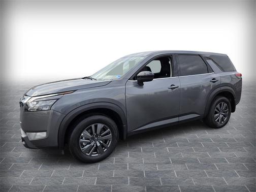 2025 Nissan Pathfinder S