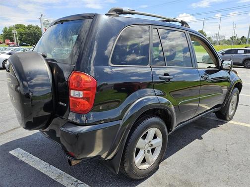 2004 Toyota RAV4 Base